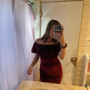Wine colored velvet dress🖤